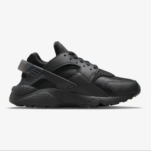 Nike Huarache Women’s 7.5